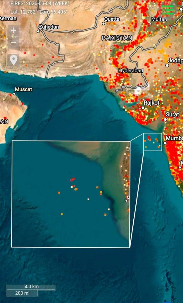 Oι Ιρανοί ισχυρίζονται ότι κτύπησαν με πύραυλο αμερικανικό αντιτορπιλικό δυτικά της Ινδίας!