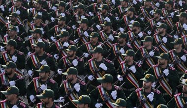 Αναφορές ότι το Ιράν συγκεντρώνει δύναμη 100.000 ανδρών – Μετακινούνται εκτάκτως στην επαρχία Μαριβάν