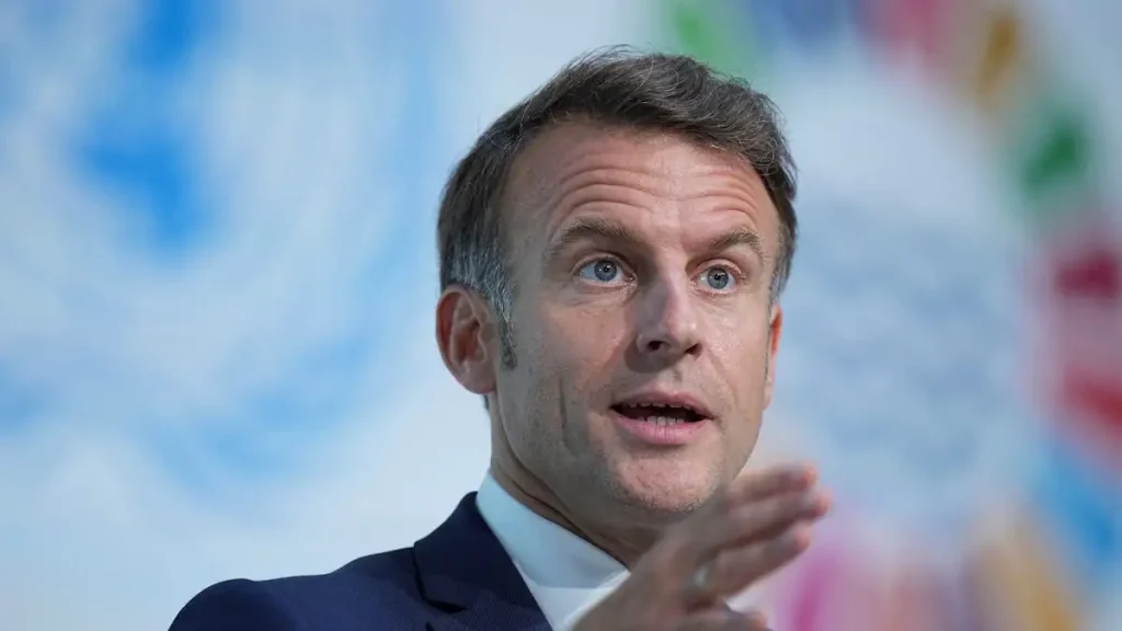 Ε.Μακρόν σε Χεζμπολάχ: Να σταματήσουν άμεσα τις επιθέσεις προς το Ισραήλ και όποια άλλη περιοχή