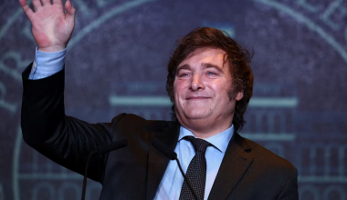 Το AI βίντεο του Χ.Μιλέι με τον Ν.Τραμπ να… εξαφανίζει τους Αλί Χαμενεΐ και Ν.Μαδούρο