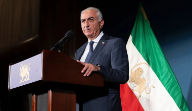 Οι «οδηγίες» του Ρεζά Παχλαβί για τους Ιρανούς που ζουν στο εξωτερικό: «Εκφράστε τι ακριβώς θέλει ο ιρανικός λαός»