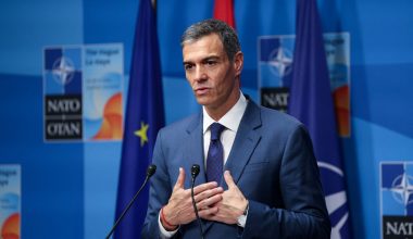 Π.Σάντσεθ: «Δεν μπορείτε να παίζετε ρωσική ρουλέτα με τη μοίρα εκατομμυρίων ανθρώπων»