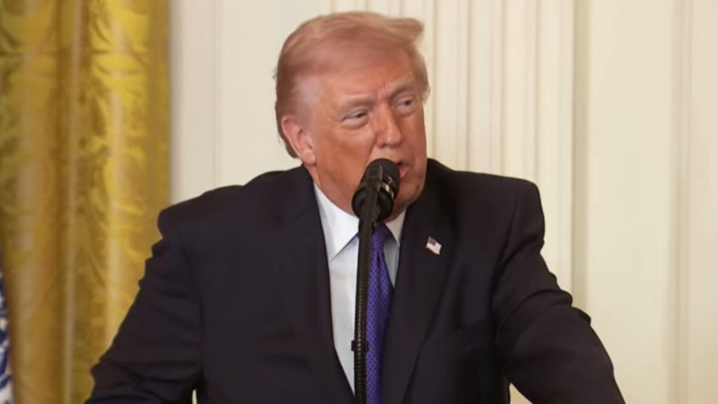 Ν.Τραμπ: «Μετά την έναρξη της επιχείρησης «Επική Οργή» έχουν επιστρέψει στις ΗΠΑ πάνω από 9.000 Αμερικανοί»