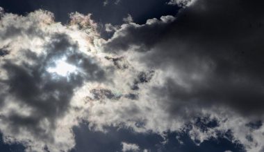 Καιρός: Βροχές αύριο σε Αιγαίο, Εύβοια, Στερεά και Πελοπόννησο – Τοπικές νεφώσεις στην υπόλοιπη χώρα