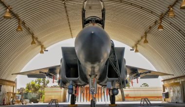 Ισραήλ: «Καταστρέψαμε 300 εκτοξευτές βαλλιστικών πυραύλων του Ιράν» (βίντεο)