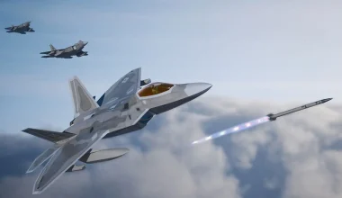 Μπροστά σε F-22 ο Μ.Νετανιάχου: «Με τις ΗΠΑ θα χτυπάμε συνεχώς το Ιράν» (βίντεο)