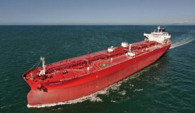 Iράν: Με τηλεκατευθυνόμενο σκάφος φορτωμένο εκρηκτικά κτύπησε δεξαμενόπλοιο στα χωρικά ύδατα του Ιράκ