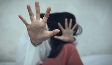 Ρόδος: Μητέρα κακοποιούσε την 30χρονη κόρη της που πάσχει από αυτισμό και μέτρια νοητική υστέρηση