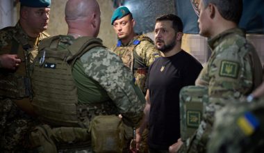 Φωτιά και στην Ευρώπη θέλει να βάλει ο Β.Ζελένσκι: «Θα επιτεθώ στην Ουγγαρία αν δεν ξεμπλοκάρει τα 90 δις. ευρώ»!