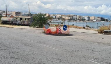 Κόρινθος: Άνοιξε «τρύπα» στο δρόμο προς Ποσειδωνία (φώτο-βίντεο)