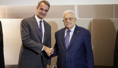 Τηλεφωνική επικοινωνία Κ.Μητσοτάκη με τον Μ.Αμπάς για τις εξελίξεις στη Μέση Ανατολή