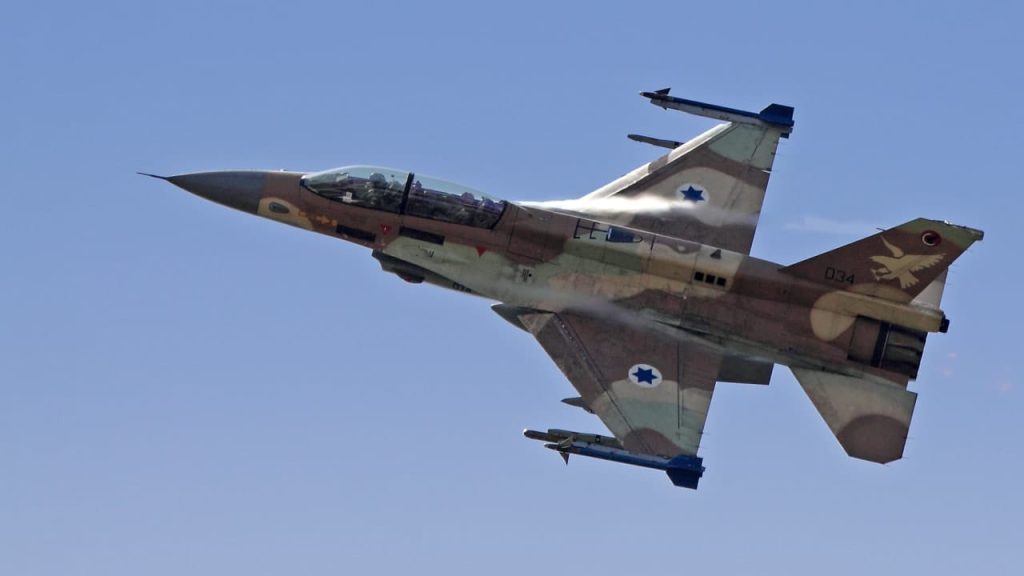 Ισραηλινός πιλότος πετά πάνω από την Τεχεράνη και το καταγράφει σε βίντεο: «Πηγαίνουμε για να βομβαρδίσουμε»