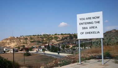 Σειρήνες ξανά στο Ακρωτήρι της Κύπρου