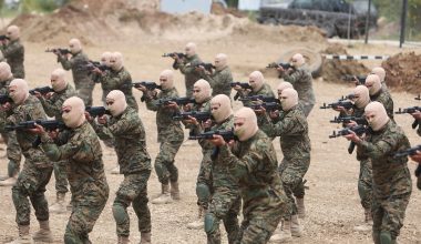 Απάντηση της Χεζμπολάχ σε ισραηλινά πλήγματα: Εξαπέλυσε πυρά πυροβολικού και ρουκέτες κατά των IDF