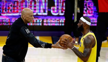 Συνεχίζει να γράφει ιστορία ο Λεμπρόν Τζέιμς: Το ρεκόρ του θρυλικού Καρίμ-Αμπντούλ Τζαμπάρ που κατέρριψε