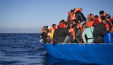 Πάνω από 200 παράνομοι μετανάστες έφτασαν στη χώρα μας μέσα σε λίγες ώρες