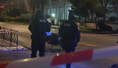 Σουδανός κυκλοφορούσε έξω από τη ΓΑΔΑ και απειλούσε κρατώντας χειροβομβίδες