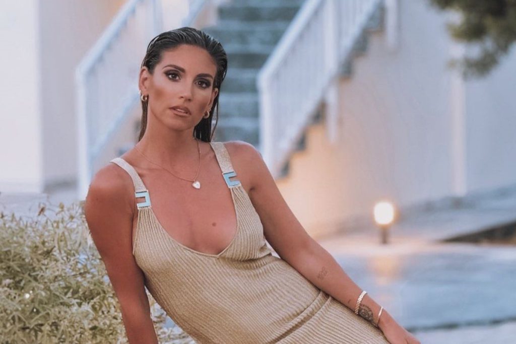 Α.Οικονομάκου: Γιόρτασε τα 40 της χρόνια με ένα λαμπερό πάρτι – Η τρυφερή ανάρτηση του συντρόφου της (φώτο)