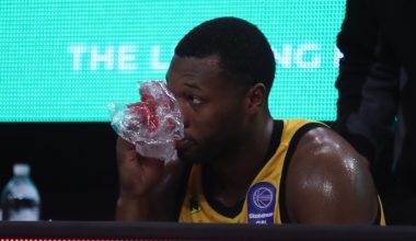 Σοβαρός τραυματισμός για τον Γκρέι της ΑΕΚ: Yπέστη κάκωση στο δεξί του μάτι και αποχώρησε για τα αποδυτήρια