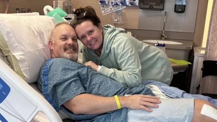 Απίστευτη διάσωση: Εντόπισε τον άνδρα της θαμμένο κάτω από το χιόνι με την εφαρμογή «Find My iPhone»