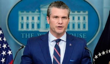 Πιτ Χέγκσεθ: «Δεν μας προκαλούν ανησυχία πληροφορίες ότι η Ρωσία ενημερώνει το Ιράν για πιθανούς στόχους»