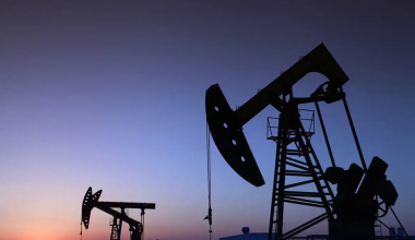 Κουβέιτ: Προληπτική μείωση της παραγωγής αργού πετρελαίου λόγω της έντασης στα Στενά του Ορμούζ