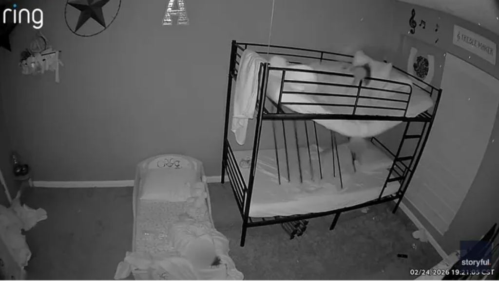 Σαν εφιάλτης: Κουκέτα κατέρρευσε και πλάκωσε αγοράκι στο Τέξας – Τι απάντησε η κατασκευαστική εταιρεία (βίντεο)