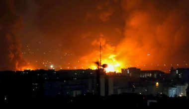 Νέα βίντεο από την καταστροφή στις δεξαμενές πετρελαίου στην  Τεχεράνη