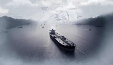 FT: Στα 100$ το βαρέλι στο πετρέλαιο εάν τα Στενά του Ορμούζ παραμείνουν κλειστά