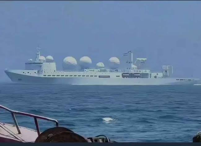 ΟΙ απίστευτες δυνατότητες του κινεζικού πλοίου ηλεκτρονικής επιτήρησης που κατασκοπεύει τον 5ο Στόλο υπέρ Ιράν