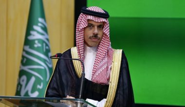 Υπουργός Εξωτερικών Σαουδικής Αραβίας: «Το Ισραήλ είναι υπεύθυνο για τις δολοφονίες και καταστροφές στην περιοχή»!