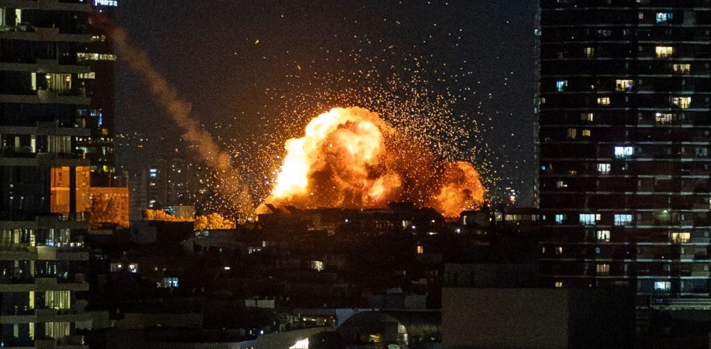 Σκηνές αποκάλυψης στο μαρτυρικό Τελ Αβίβ: «Η κόλαση επί Γης» από τους ιρανικούς βομβαρδισμούς