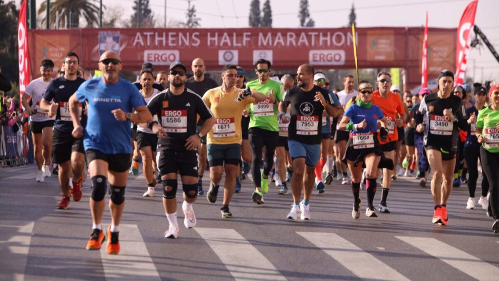Ξεκίνησε ο 14ος Ημιμαραθώνιος της Αθήνας: Δείτε ποιοι δρόμοι έχουν κλείσει