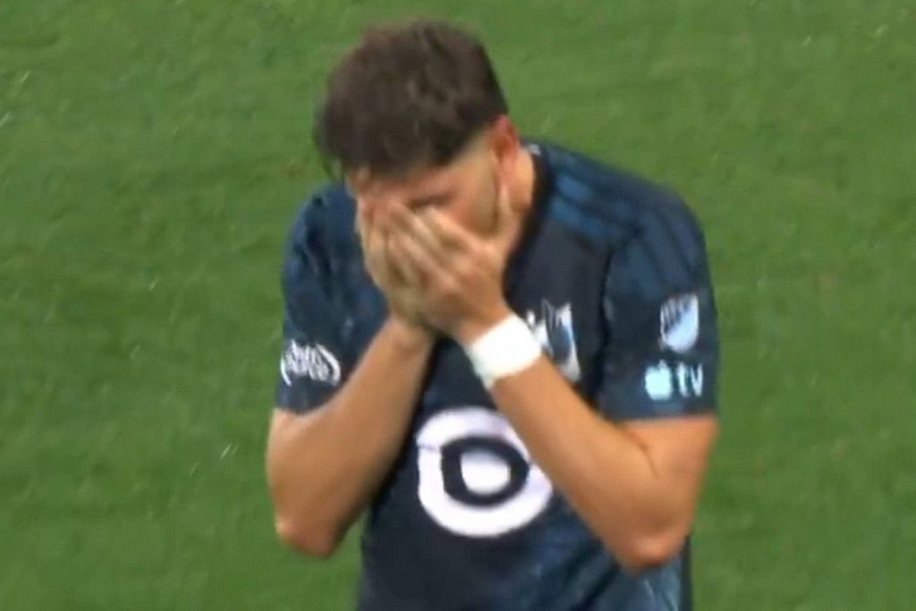 Ξέσπασε σε κλάματα ο Νεκτάριος Τριάντης μετά το γκολ που σημείωσε: Το αφιέρωσε στην μητέρα του που δεν ζει (βίντεο)