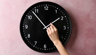 Αλλαγή ώρας: Δείτε πότε θα πάμε μία ώρα μπροστά τα ρολόγια μας