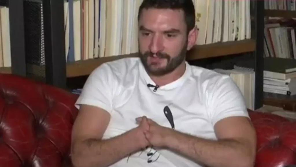 Στέφανος Βούρος: «Μπορεί να μην έχω δάχτυλα αλλά ποτέ δεν ένιωσα ότι μου λείπει κάτι» (βίντεο)