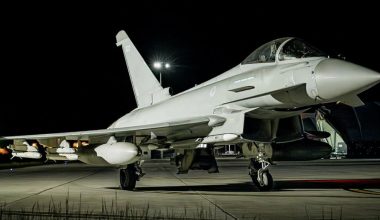 Βρετανικά μαχητικά κατέρριψαν drones που κατευθύνονταν προς την Ιορδανία και το Μπαχρέιν