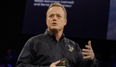 Ρον Γκάραν: Ο αστροναύτης της NASA που πέρασε 178 μέρες στο διάστημα – «Η ανθρωπότητα ζει ένα ψέμα»