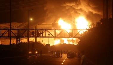 Βίντεο: «Κόλαση» στην Τεχεράνη – Καταστράφηκε η κύρια πετρελαϊκή εγκατάσταση