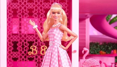 Σαν σήμερα: Η διάσημη κούκλα Barbie κάνει το ντεμπούτο της – Οι πωλήσεις ξεπερνούν τα 800 εκατομμύρια
