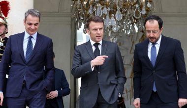 Ε.Μακρόν: Η ανάρτηση του Γάλλου προέδρου στα ελληνικά μετά την συνάντησή του με τους Κ.Μητσοτάκη & Ν.Χριστοδουλίδη