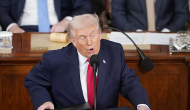 Ν.Τραμπ: «Είναι πολύ νωρίς να ανοίξει συζήτηση για κατάσχεση του πετρελαίου του Ιράν»