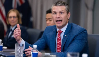 Πιτ Χέγκσεθ σε Μόσχα:  «Θα ήταν καλύτερα να μην εμπλακείτε στην σύγκρουση ΗΠΑ και Ιράν»