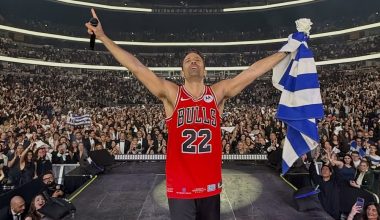 Κατάμεστη η συναυλία του Κωνσταντίνου Αργυρού στο Σικάγο – Δείτε βίντεο