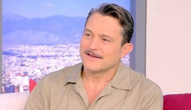 Γ.Καραμίχος: «Έφυγα από τις ΗΠΑ διότι ο γιος μου διδασκόταν το πώς θα αντιμετωπίσει ένοπλο δράστη» (βίντεο)