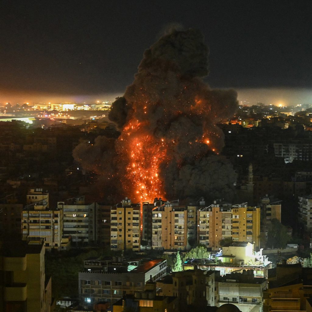 Βίντεο: Ιρανικός πύραυλος πλήττει κτίριο στο Τελ Αβίβ μετά την αποτυχημένη ισραηλινή προσπάθεια αναχαίτισής του