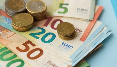 ΟΠΕΚΑ: «Εκπνέει» η προθεσμία υποβολής αιτήσεων για το επίδομα παιδιού Α21