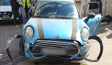 Σοβαρό τροχαίο στον Πειραιά: 20χρονος χωρίς δίπλωμα πήρε παραμάζωμα έξι ΙΧ με το όχημά του – Φώναζε μανιωδώς