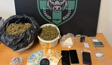 Συνελήφθη 51χρονος στα Χανιά για κατοχή ναρκωτικών: Αστυνομικοί βρήκαν δύο κιλά κάνναβη και κοκαΐνη (φωτο)