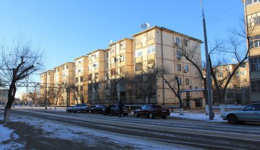 Καζακστάν: Nεαρή γυναίκα έπεσε μέσα σε δημόσια τουαλέτα και παρέμεινε εγκλωβισμένη για σχεδόν 48 ώρες! (βίντεο)